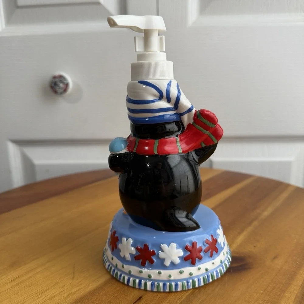 Penguins Soap Dispenser Winter Christmas Holiday Snowflakes Scarf‎
